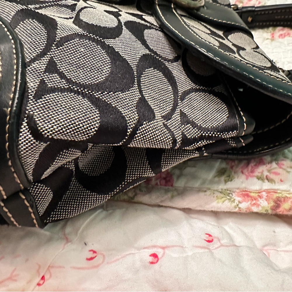 Vintage Coach Soho Signature Canvas Shoulder Bag | Y2K - Picture 11 of 16